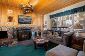 Bear Paw Lodge, 1 min from Bear Mountain, Balcony Big Bear Lake